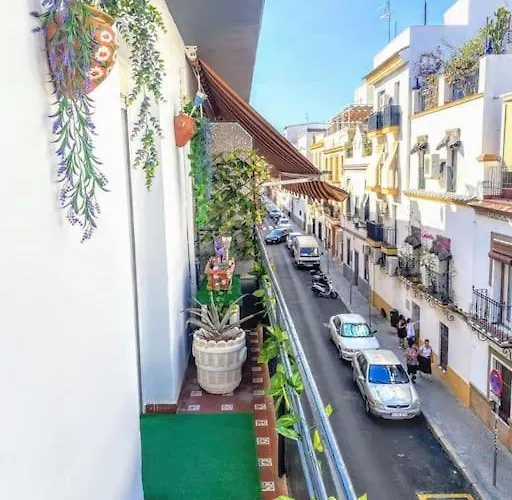 Luminoso Apartamento Centro Triana 아파트 *