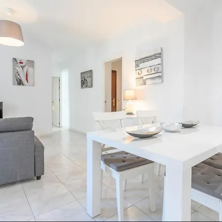 Luminoso Apartamento Centro Triana דירה