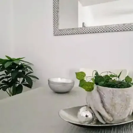 Luminoso Apartamento Centro Triana דירה *